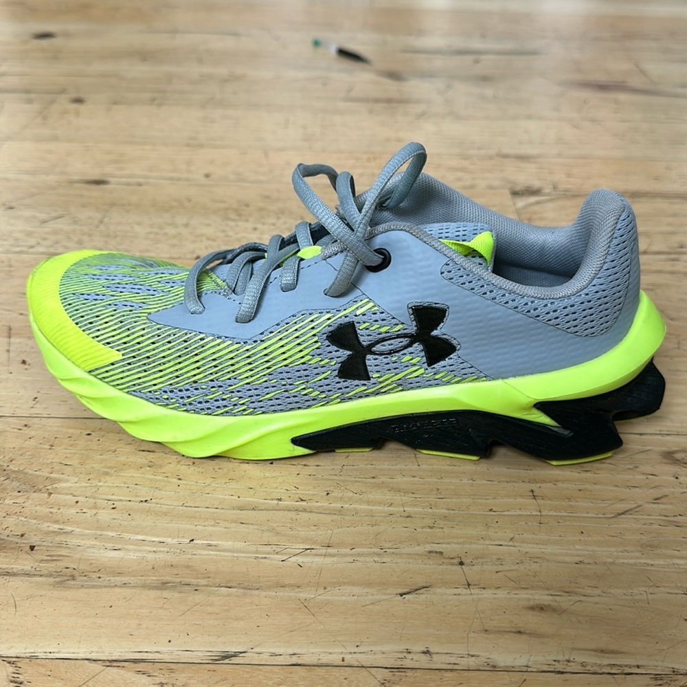 Under Armour ScramJet Boys Shoes